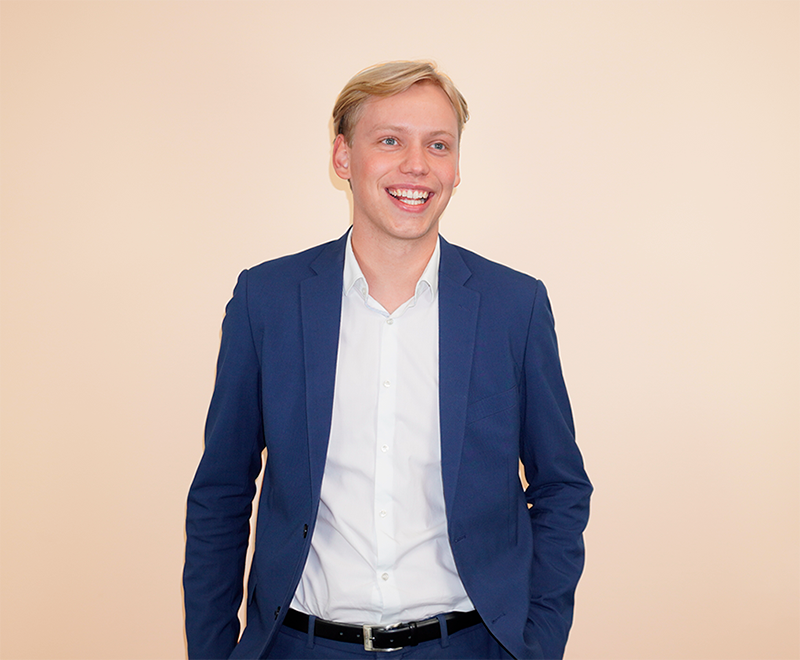 Rasmus_salg_intect_gul